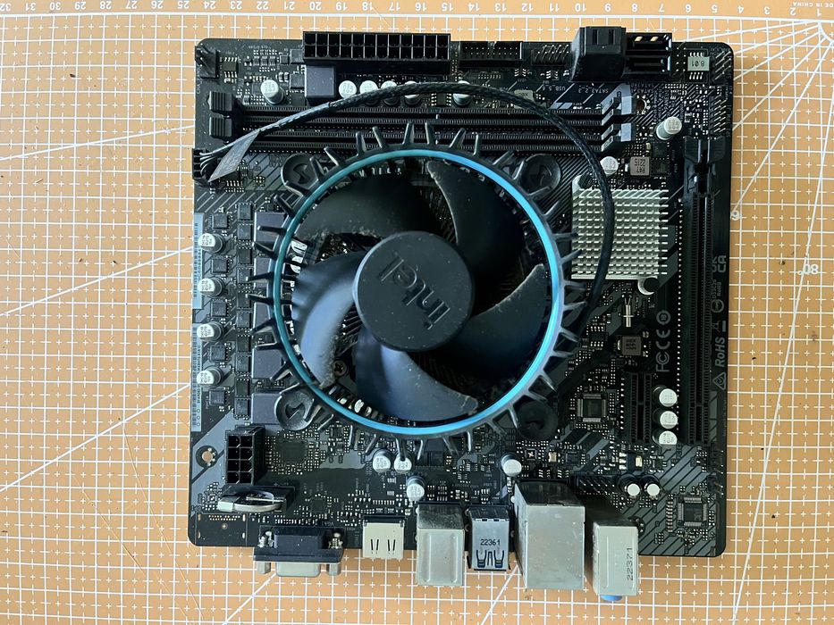 Kit PC i3-12100f + MB AsRock h610-hvs
