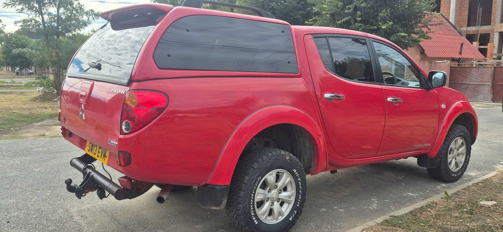Mitsubishi L200 TROJAN 2.5 diesel 2012