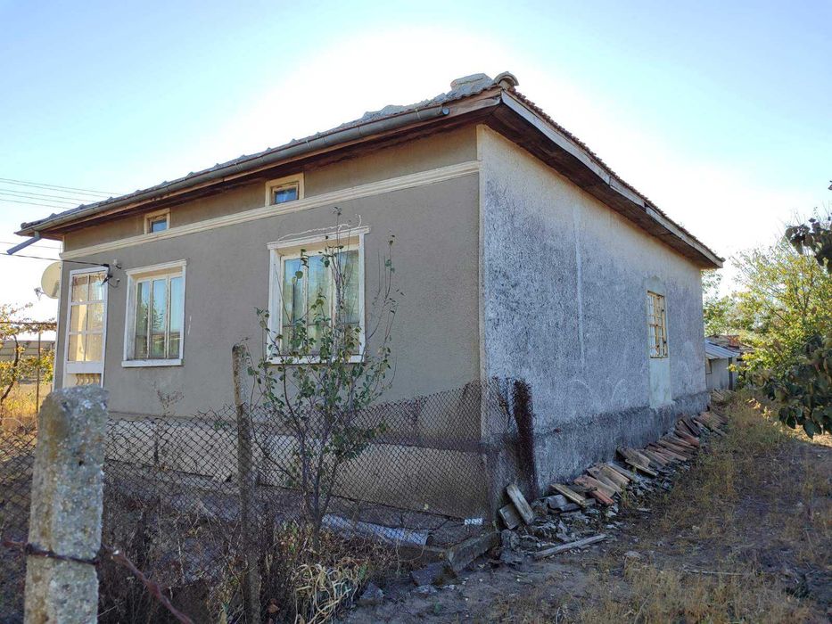 Продава се Къща в с. Пчеларово, Област Добрич - 110 кв.м за 181 €/кв.м - Снимка #1