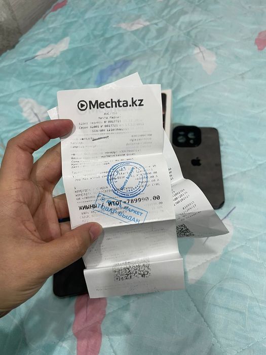 Продам айфон 16 про мах