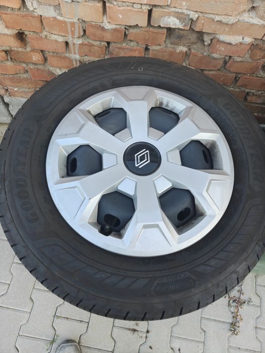 Set anvelope 215 65 r16