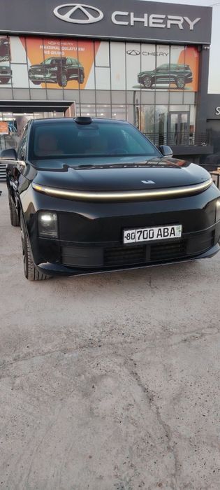Lixiang L6 2024