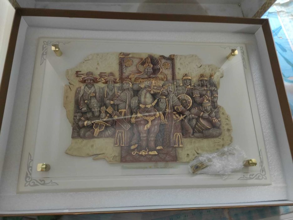 объемная картина под стеклом