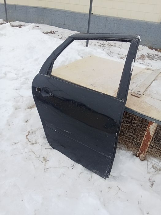 Продам дверь от гранты