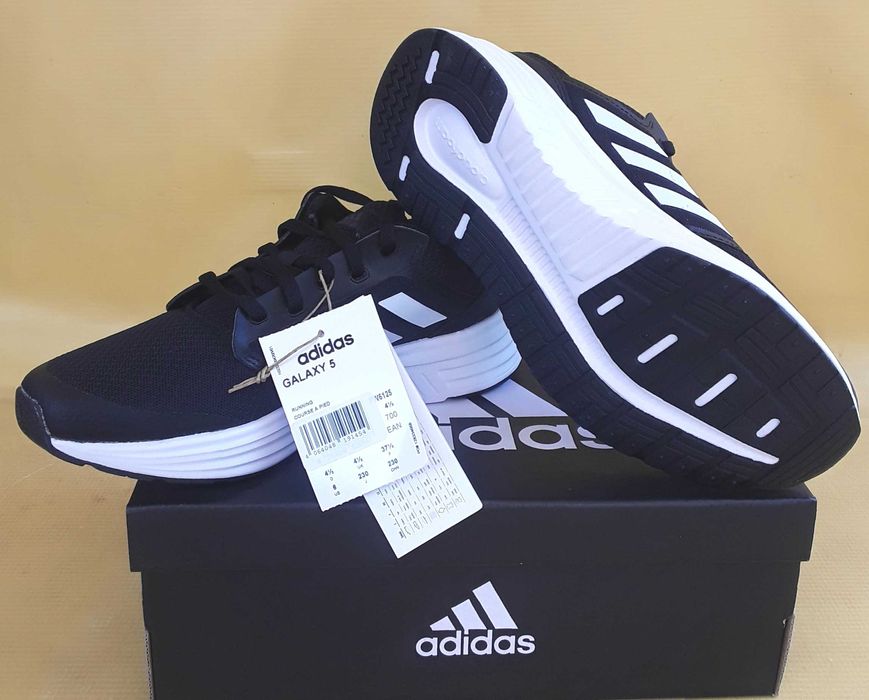 Pantofi sport ADIDAS GALAXY 5NEGRI NOI cu eticheta INDONEZIA- 150 Lei