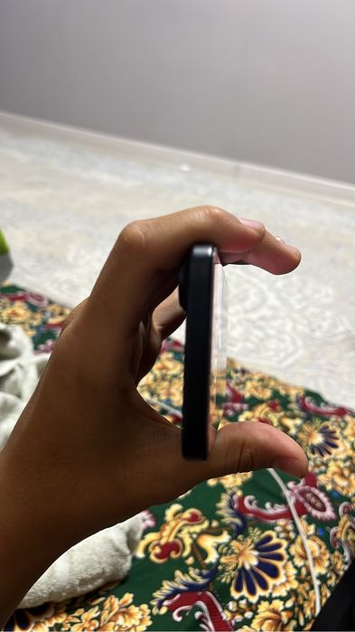 iPhone 16  256Gb