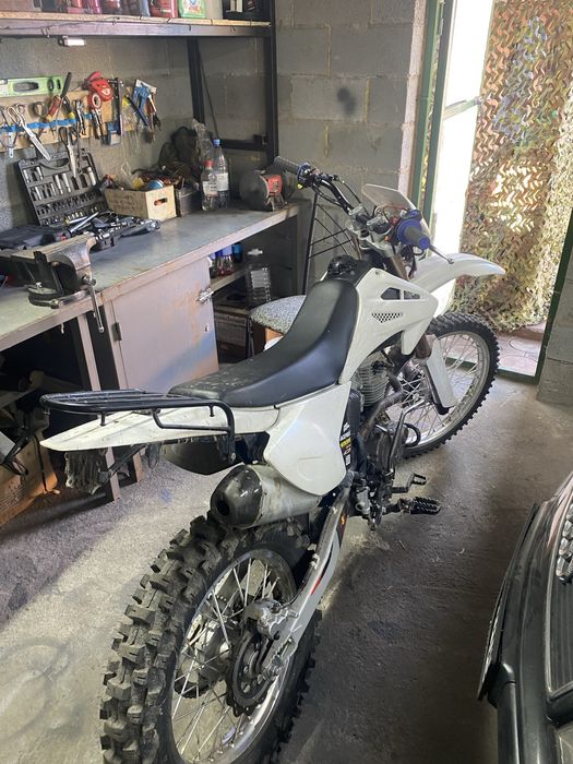 Срочно продам эндуро 06