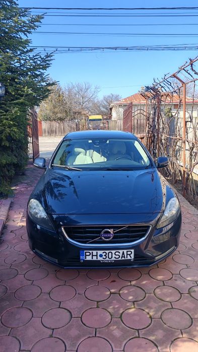 Volvo V40, an fabricație 2013,deosebit de bine întreținut