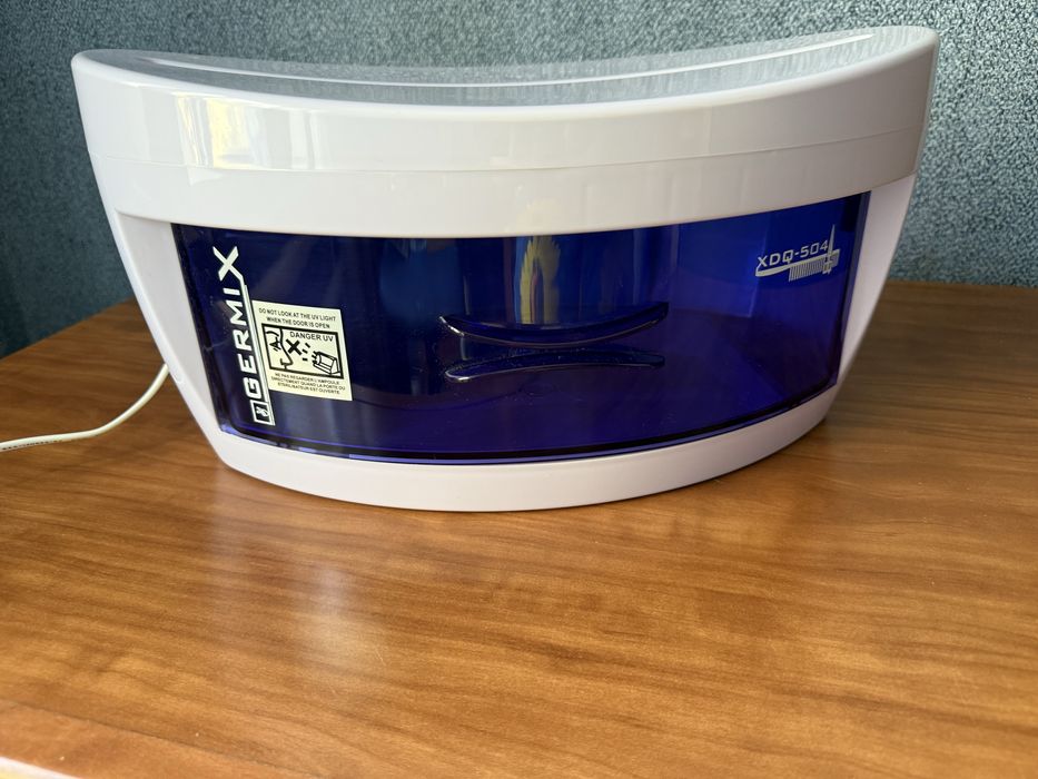 Ультрафиолетовый стерилизатор GERMIX