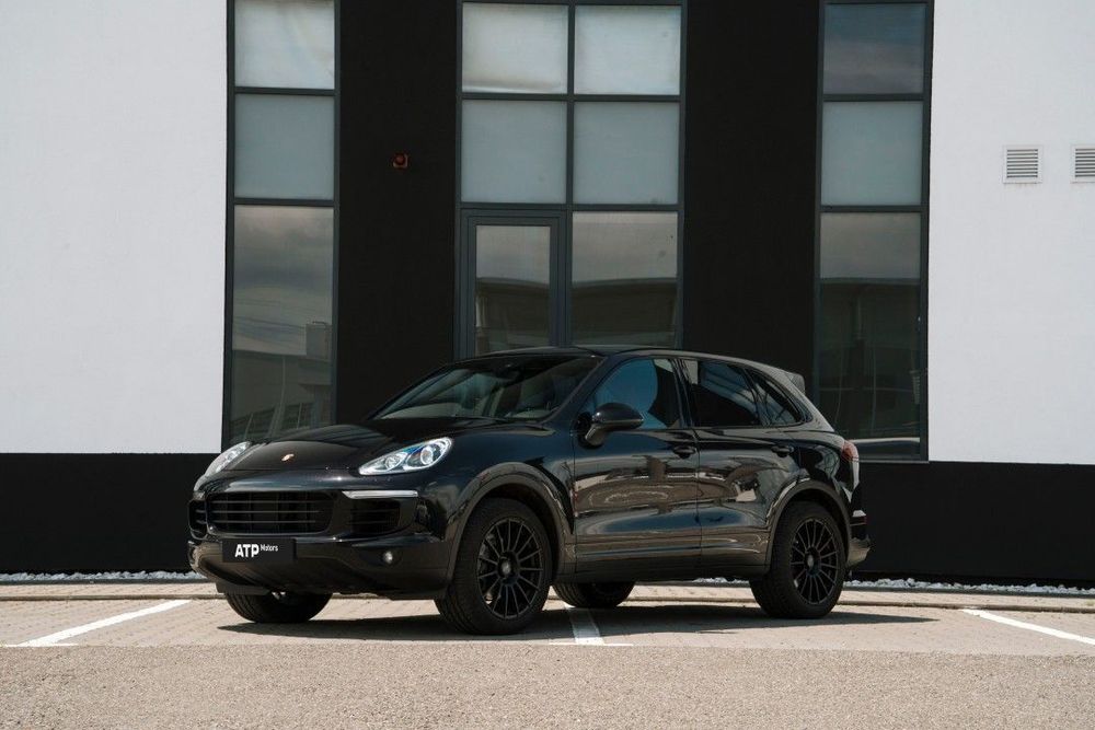 Porsche Cayenne Porsche Cayenne 2016 - via workleto.com