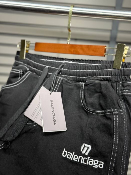 Blugi negri balenciaga