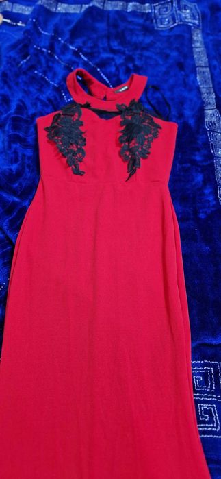 Rochie rosie mulata de seara