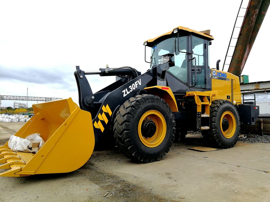 Услуги фронтального погрузчика