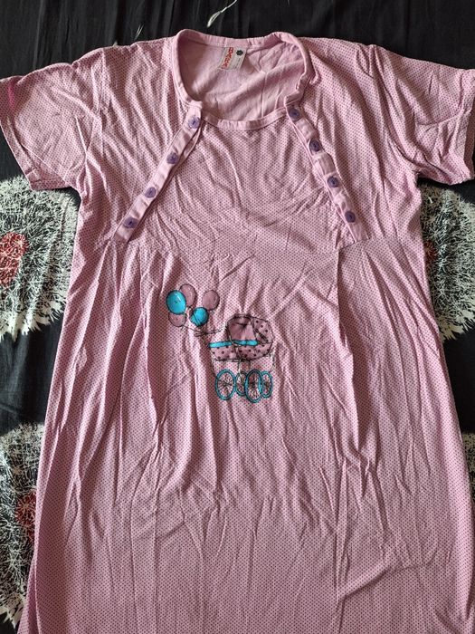 Vând 3 cămăși alăptat mărimea L