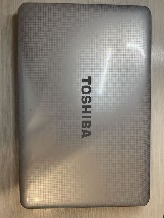 Продам ноутбук Toshiba AMD, 4RAM, 500HDD
