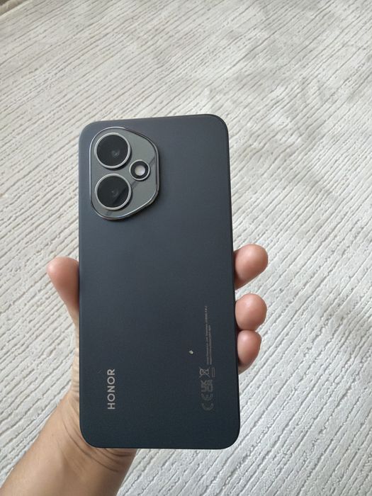 Honor 400 12/512гб новое состояние