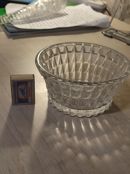 Продам хрустальные вазочки
