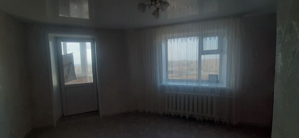 Продам квартиру  район военного института.