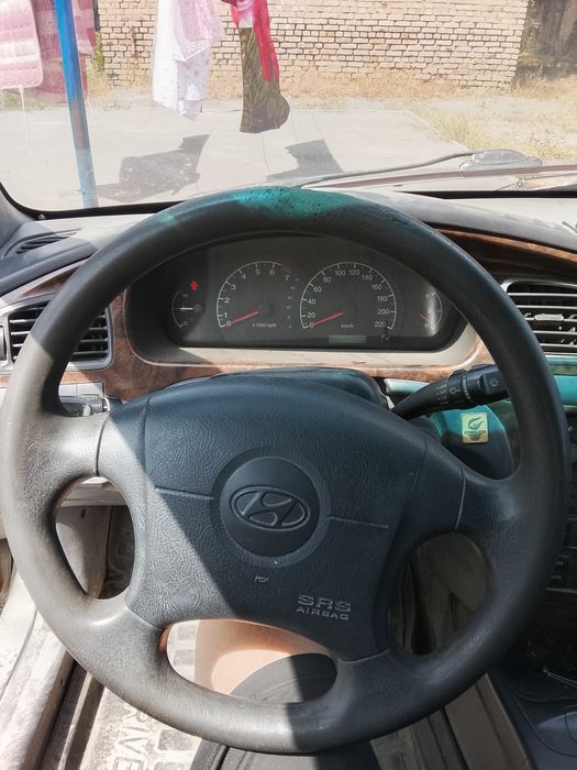 Hyundai avante 2001