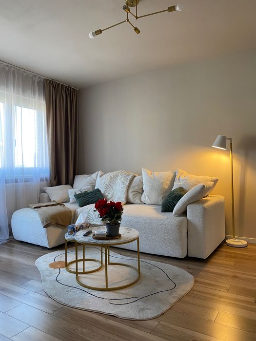 Proprietar-apartament 2 camere zona Lacului