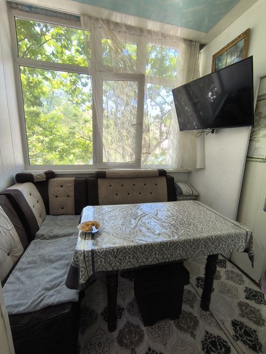 3 х ком.квартиру Сергели Спутнике 17. 2/4  кирпич 77 серия . Балкон