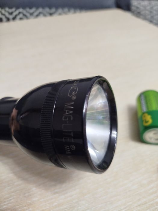 Фонарик  MAGLITE.