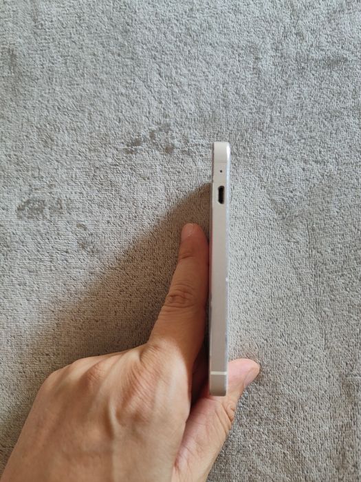 Router/modem portabil huawei E5878s-32 SIM 4g Modemul este liber in or