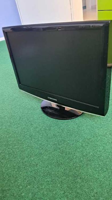 Телевизор/ Монитор Samsung 933HD LCD 19"