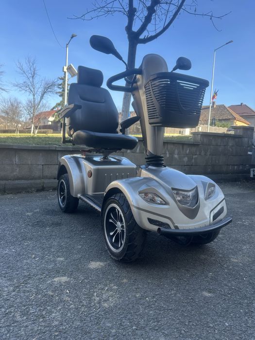 Scuter electric  Carpo 2 pentru persoanele cu dizabilitati/varstnici
