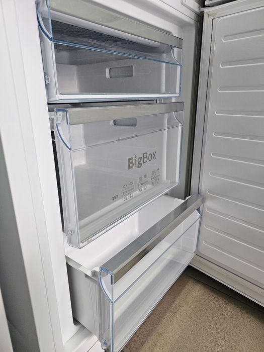 Хладилник с фризер Bosch