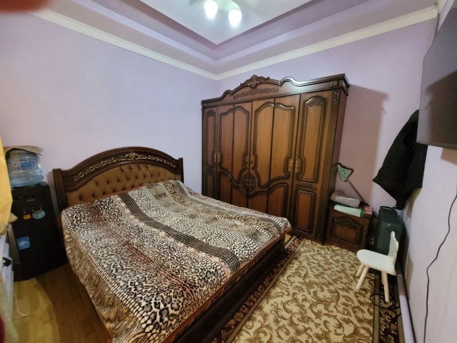 Spalni sotiladi. Спални сотилади