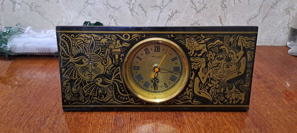 Настольные  часы 3 штуки