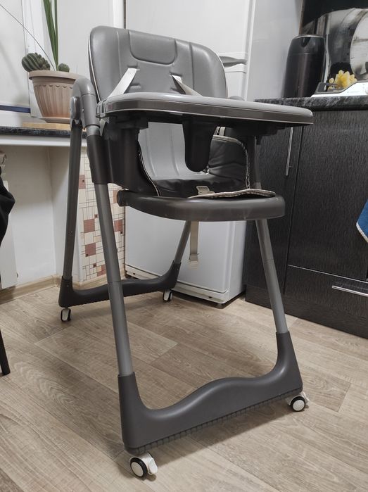 Продам стульчик для кормления