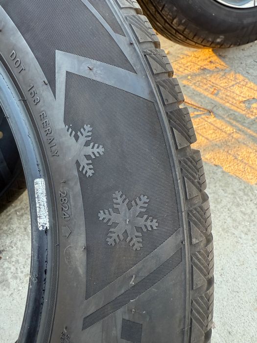 Cauciucuri  iarna 235 60 r18