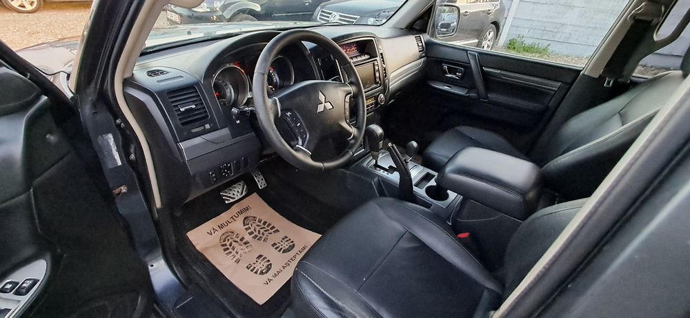Mitsubishi Pajero MK4 3.2 DIESEL 4X4 REDUCTOR mic/MARE BLOCABIL an 2008 AUTOUTILITARĂ  impozit 500 lei