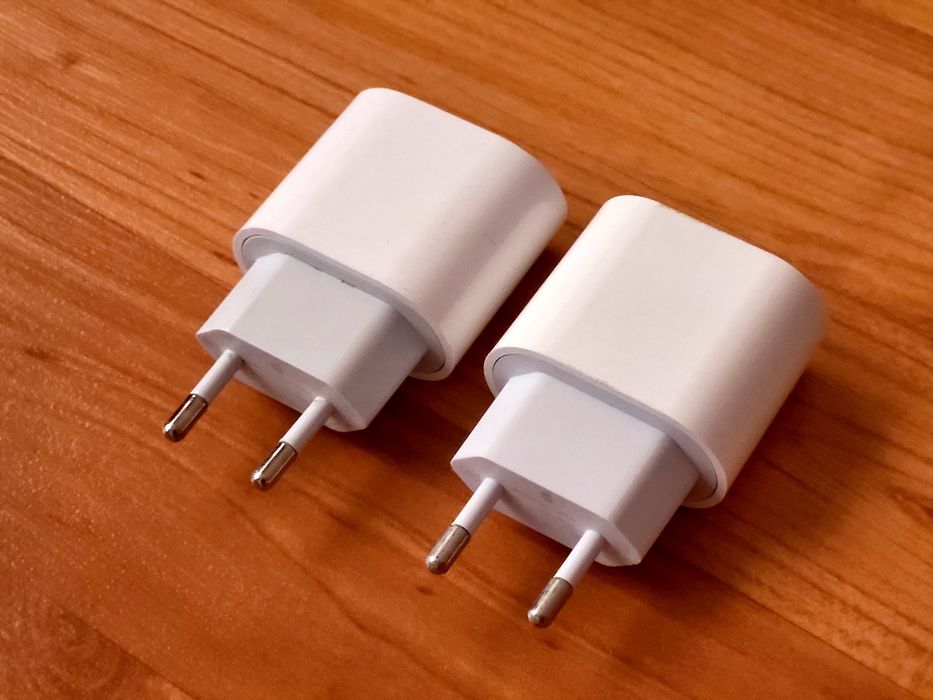 Adaptoare priza Apple iPhone 15 Pro ,15Pro Max, 16Pro ,16Pro Max  ,17Air ,17 ,17e ,17pro,17Pro Max