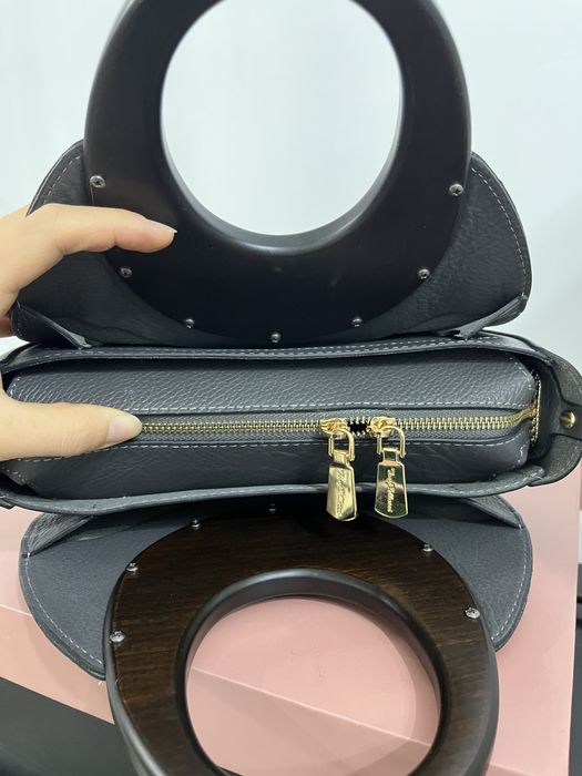 Продам кожанную сумку