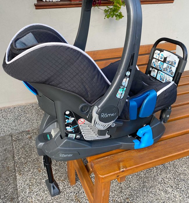 Столче за кола Britax Romer BABY SAFE с ISOFIX база