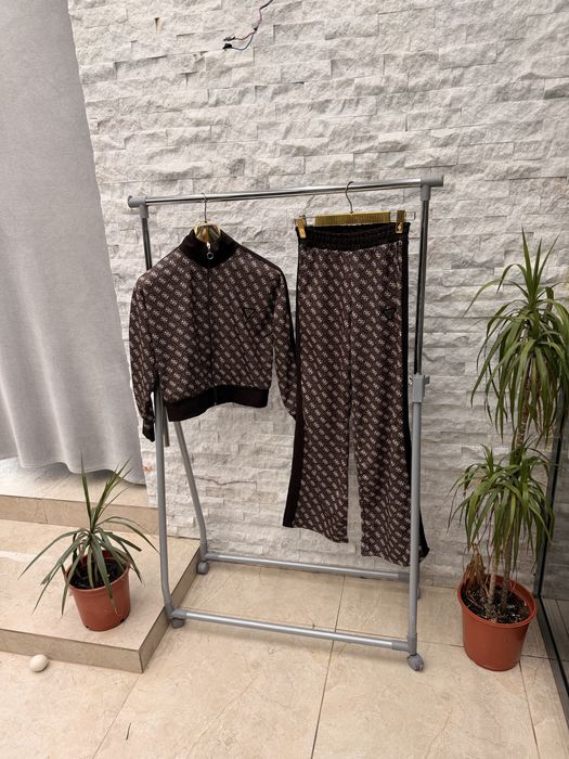 Compleu guess dama calitate premium