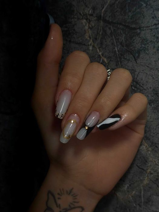 Unghii cu gel și semi Mani -Pedi Ploiesti.