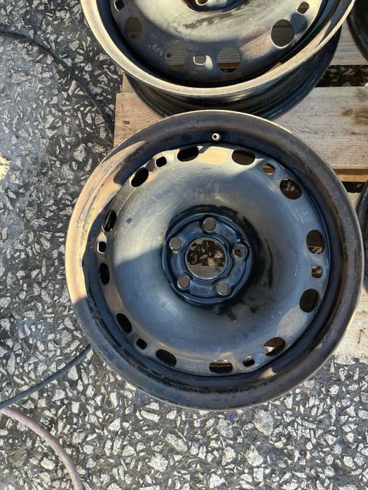 Тенекиени ламаринени джанти за Skoda 6q0601027m 6Jx15 ET43 5x100x57.1