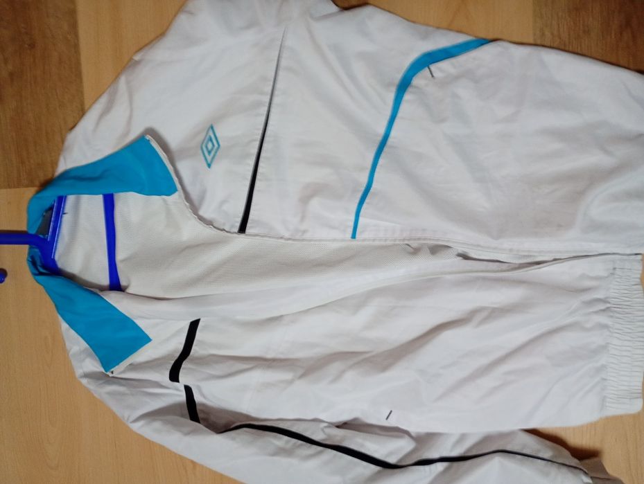 Jacheta anti vânt Umbro
