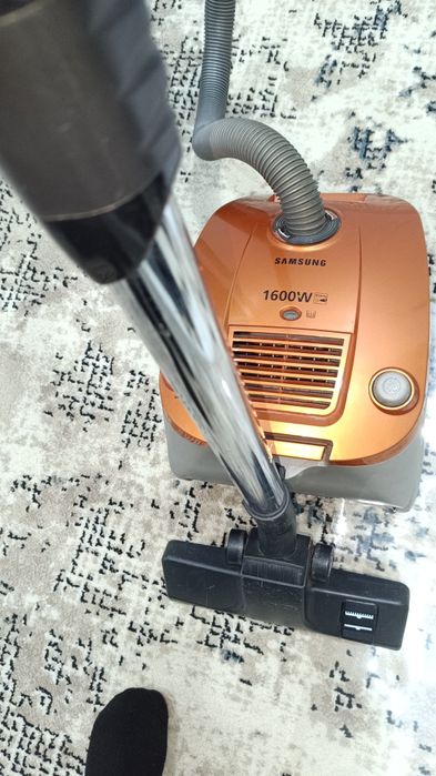 Пылесос не рабочий,надо ремонтировать