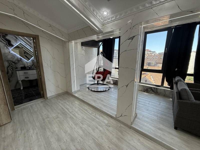 Продава се Двустаен апартамент в Варна, Колхозен пазар - 86 кв.м за 1861 €/кв.м - Снимка #8