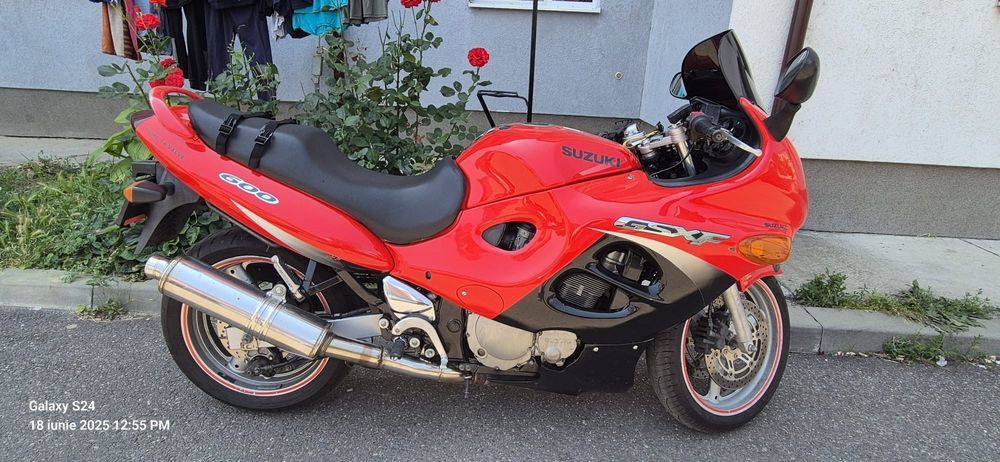 Suzuki GSX F 600 KATANA