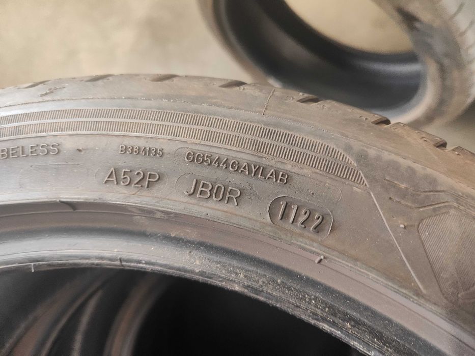2бр. летни гуми 245/40/18 Goodyear