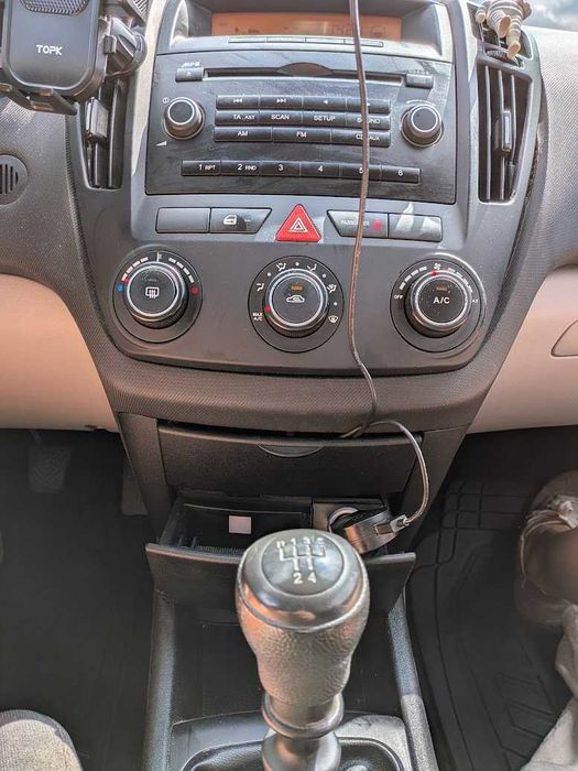 Kia Cee'd 1.4 Benzină 107 CP | 2008 | 200.000 km | ITP 2027