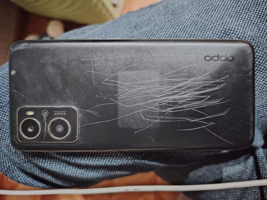 Продам Oppo е96 в ремонте небыл