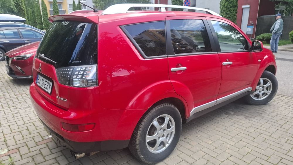 Mitsubishi     Qutlander 2.0  TDI 4 × 4   2008