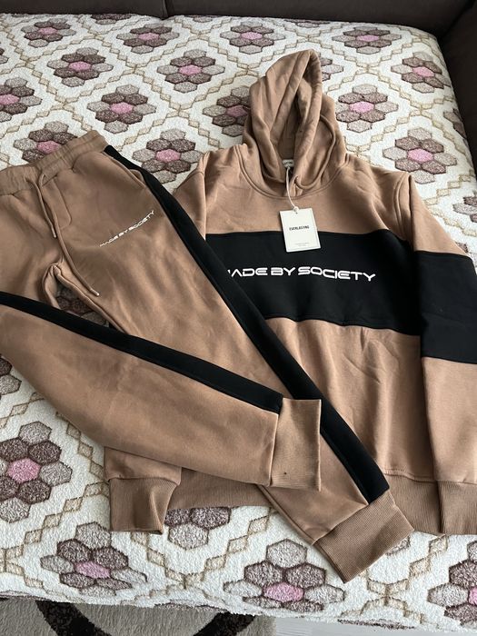 Trening Made BY Society